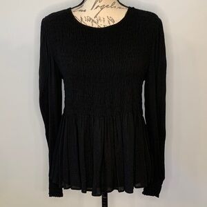 Love Sadie smocked long sleeve peplum top black M